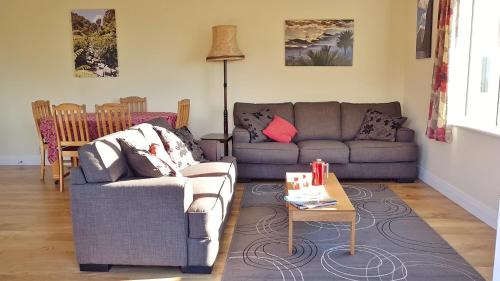 Brightwater Casa | Golden Hills Farm Cottage