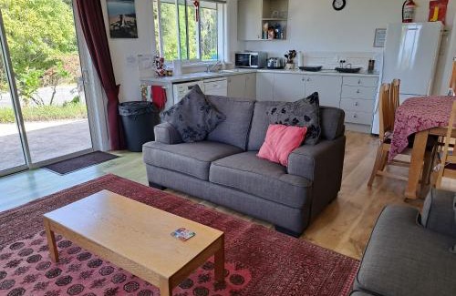 Brightwater Casa | Golden Hills Farm Cottage
