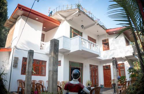 Yatinuwara Casa | Golden Holiday Home