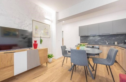 Treviso Apartamento | Golden Home