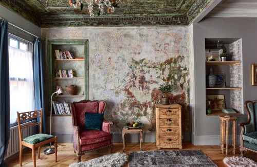 Balat Casa | Golden Horn Views from The Saffron House in Old Istanbul