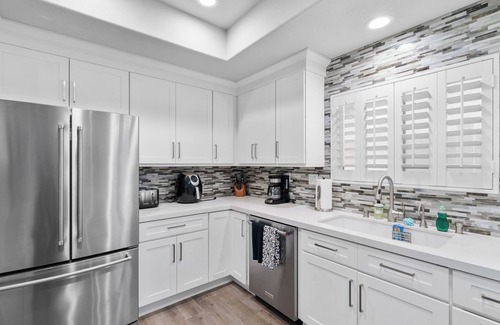 Seal Beach Casa | Golden Hour Hideaway – 3BR Near Sand, Dining & Adventure
