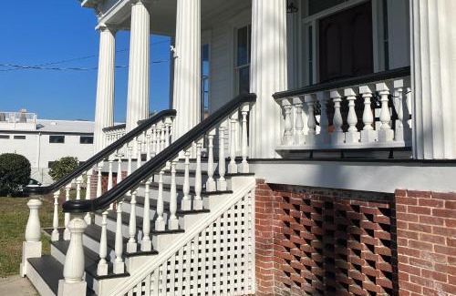 Wilmington Historic District Casa | Golden Hour