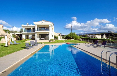 Chania Villa | Villa Golden Key con 13 habitaciones y piscina privada