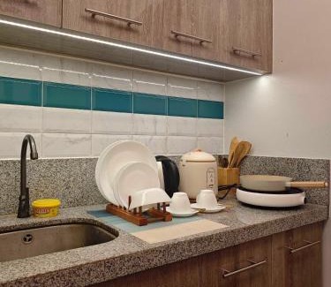 Alabang Apartamento | Golden Luxe Staycation Studio