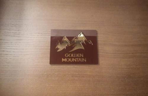 Lisina Apartamento | Golden Mountain A75 NLux Milmari