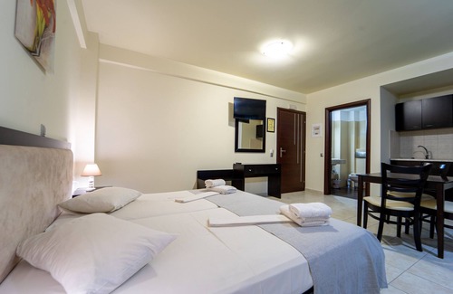 Kamisiana Casa | Golden Rose Suites