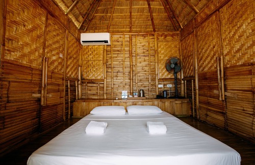 Daanbantayan Hotel | Golden Sands Destination Resorts