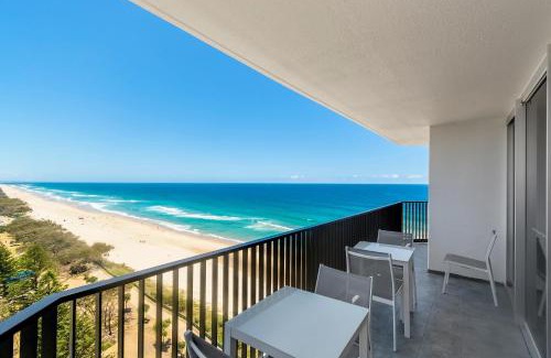 Main Beach Apartamento | Golden Sands on the Beach - Absolute Beachfront Apartments