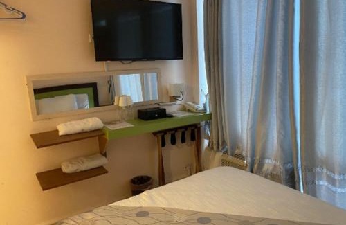 Belize City Hotel | Golden Tree Hotel Belize