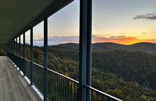 Steels Creek Casa | Golden Valley