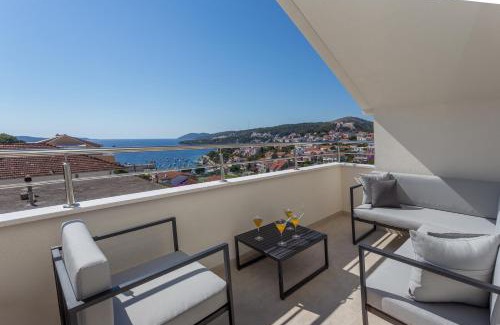 Krizna luka Apartamento | Golden View Penthouse