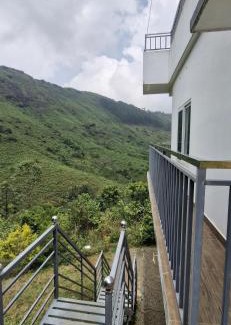 Elappara Villa | Golden Villa