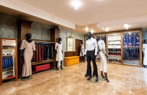 Parvenets Hotel | Goldenburg Residence
