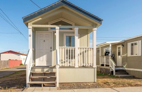 Fort Bragg Casa | GoldenGlow! DTFB. SameDayBooking