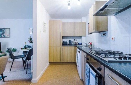 Coventry Apartamento | Goldsmith Place by Patternbricks