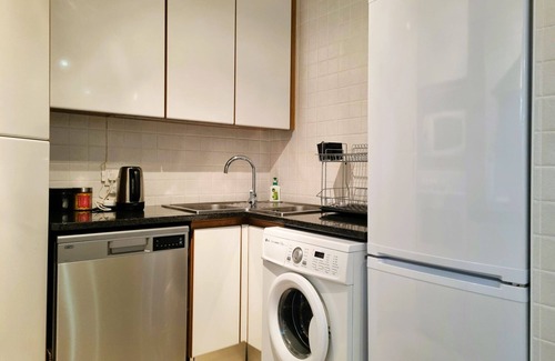 Strand Apartamento | 'Goldwater on Beach', Stunning 3 bedroom apartment opposite the Beach