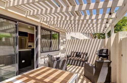 Palm Springs Casa | Golf and Couples Oasis/Midcentury w/6 Pools Hot Tub