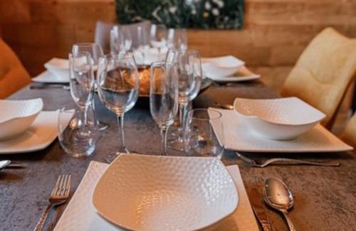 Le Chambon-sur-Lignon Casa | Golf, Bain à Remous, Piscine et Activités Ludiques : Lodge de Luxe pour 4 Adultes + 2 Enfants - FR-1-582-368