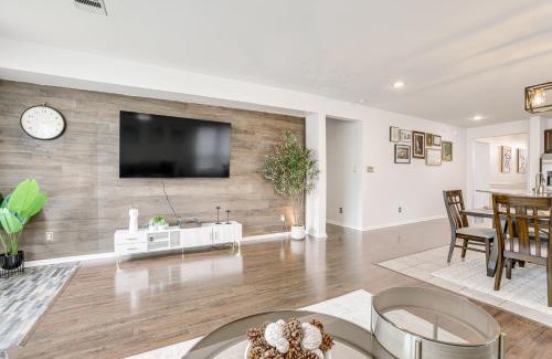 Katy Casa | Golf, Bike, Fish and More Family Getaway in Katy