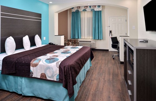Spring Hotel | Golf Break! Great Location for Cypresswood Golf Club & Golf Club of Houston!
