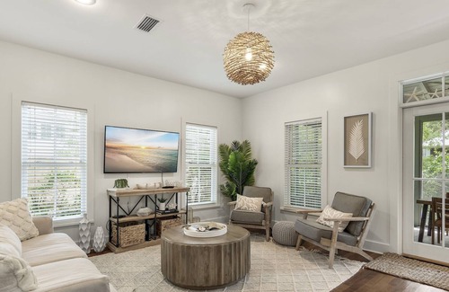 Seacrest Casa | Golf Cart! 300 FT to Seasonally Heated Pool! 4 Bikes! Walk to the Beach! Footprints in the Sand 30A
