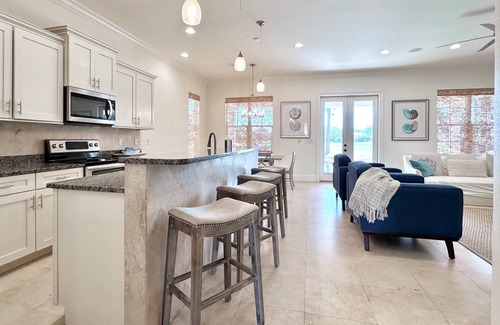 Villa Lago Casa | NUEVO, 4 dormitorios, 4 baños, com. PISCINA, CARRO DE GOLF, PLAYA PRIVADA. SANDESTIN. Villa Lago.