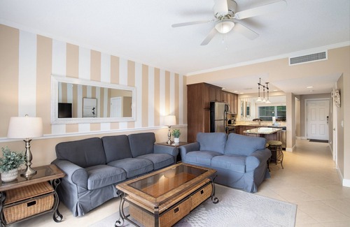 Sandestin Casa | Golf cart, newly renovated villa, pet friendly!