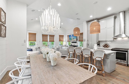 Hammocks of Seagrove Casa | Golf Cart ~ Two Community Pools ~ Close to Seaside ~ Fully Stocked Kitchen