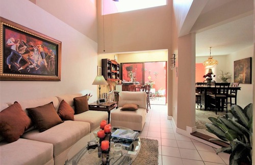 Ciudad Cariari Casa | Golf Community Townhouse