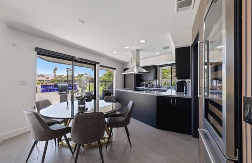 La Quinta Casa | Golf Course-Front Views, Pool+Hot Tub, Patio | Modern | Edgy House by AvantStay