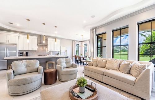 Villa Lago Casa | Golf Course View Beach House with 2 Golf Carts