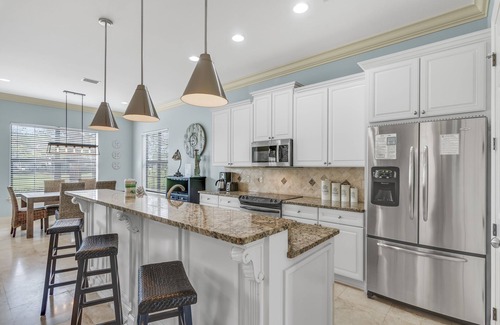 Villa Lago Casa | Golf Course Views ~ Golf Cart ~ Back Patio ~ Community Pool