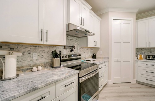 South Gulf Cove Casa | Golf Days & Beach Fun: Port Charlotte Home w/Yard