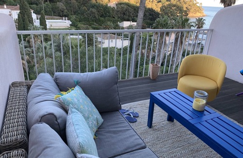 Rayol-Canadel-sur-Mer Apartamento | Apartamento en la planta superior / terraza, vista al mar