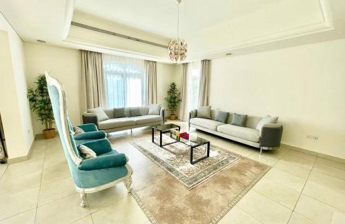 Dubai Sports City Villa | Golf Facing 5Bedroom Villa in Novelia Village