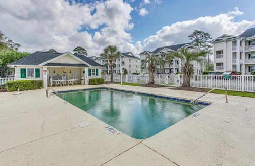 Carolina Forest Apartamento | Golf Getaway with Pool Access in Myrtle Beach!