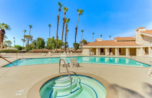 Cathedral City Apartamento | Golf, Hike and Relax Cathedral City Condo