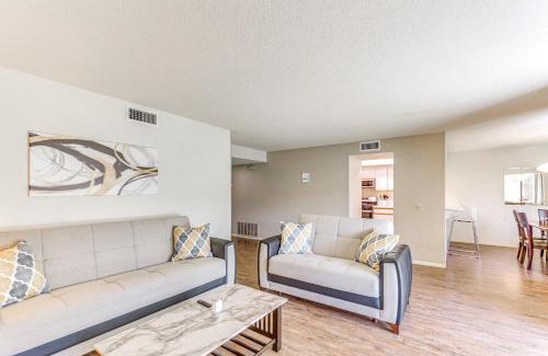 Cathedral City Apartamento | Golf, Hike and Relax Cathedral City Condo