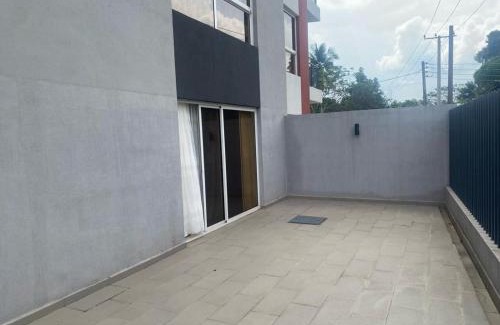 Benin City Apartamento | Golf mews