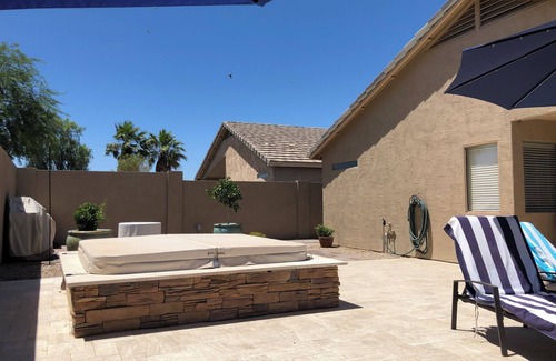 San Tan Valley Casa | Gran golf, piscina privada. Lleve el carrito de golf a cenar. Reserve ahora para 2020
