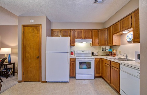 Palm Valley Casa | Golf, Quiet, king and Queen Suite, Winter Texans, Seasonal, Monthly Rentals