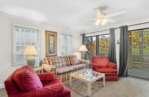Pawleys Island Casa | Golf Side Elegance 2BR Villa Hideaway