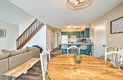 Tobyhanna Cabina | Golf, Ski + Fish: Cabin w/ Deck in Tobyhanna!
