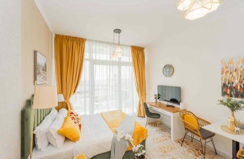 Dubai Apartamento | Golf View Studio in Damac Hills - Luxury Living, Exclusive Amenities, by Think Realty