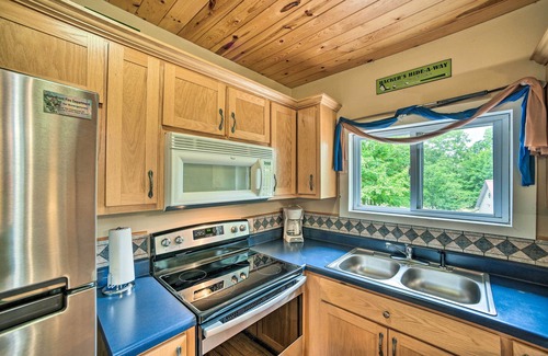 Guntersville Cabina | 'Golfer's Retreat' - Cabin in Resort