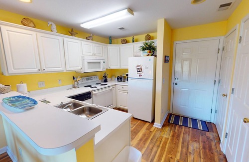 Pawleys Island Villa | Golfers Haven Charming 2BR Condo Pawleys Island