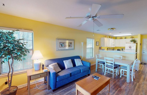 Pawleys Island Villa | Golfers Haven Charming 2BR Condo Pawleys Island