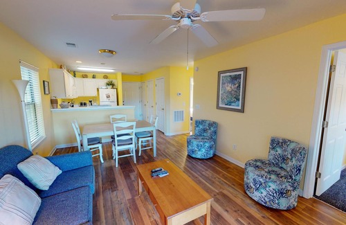 Pawleys Island Villa | Golfers Haven Charming 2BR Condo Pawleys Island