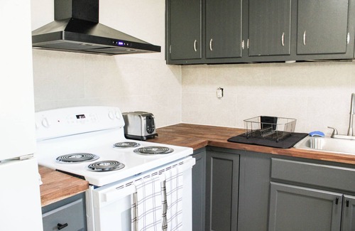 Aiken Casa | Golfers Oasis Centrally Located